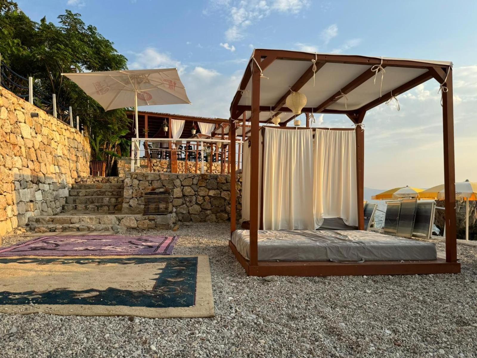 Vila Rahmi & Veli Dervishaj Radhimë Extérieur photo